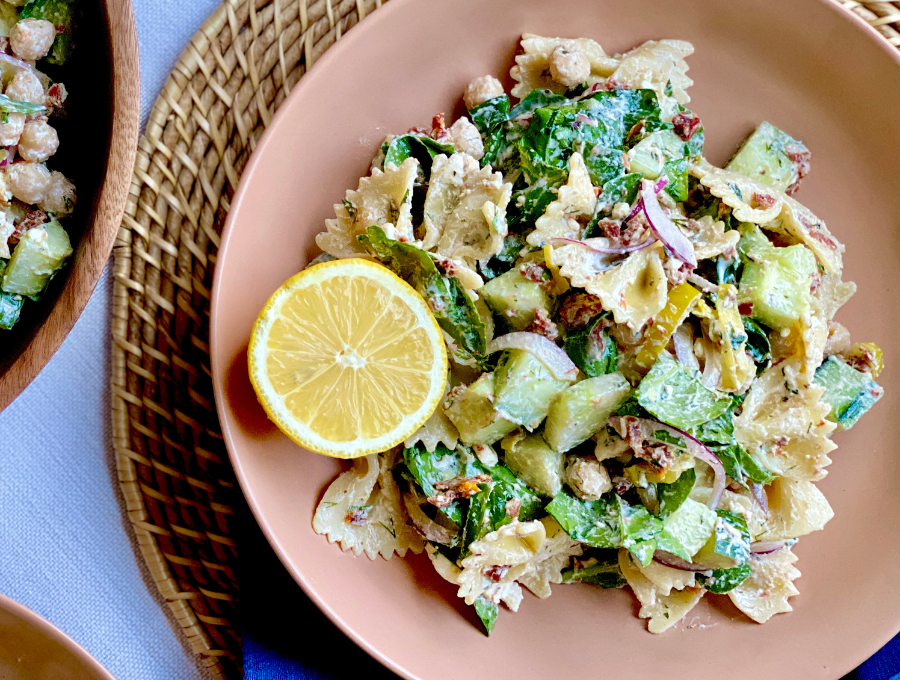 greek-pasta-salad-with-yogurt-dressing-the-town-tarte